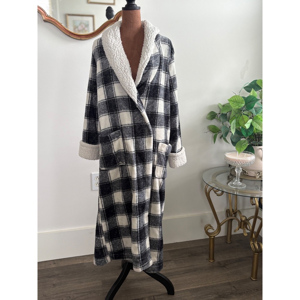 Sonoma Goods for Life Plaid Robe XS Black White Sherpa Trim Sleepwear‎
